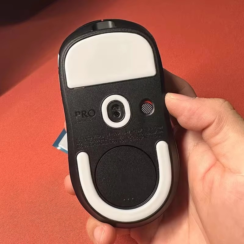1 Juego de patines de ratón Me - Gaming Accessories Logitech reseña y precio